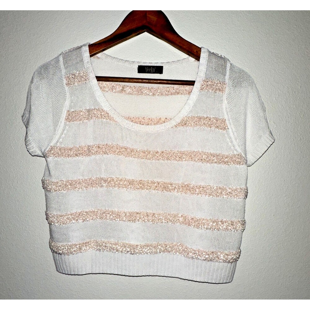 VEEKO  Womens‎ Cropped Top Medium White Striped Textured Cream Shirt Blouse
